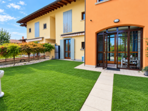 Trilocale moderno con ampio giardino privato ad Azzano Mella (BS)